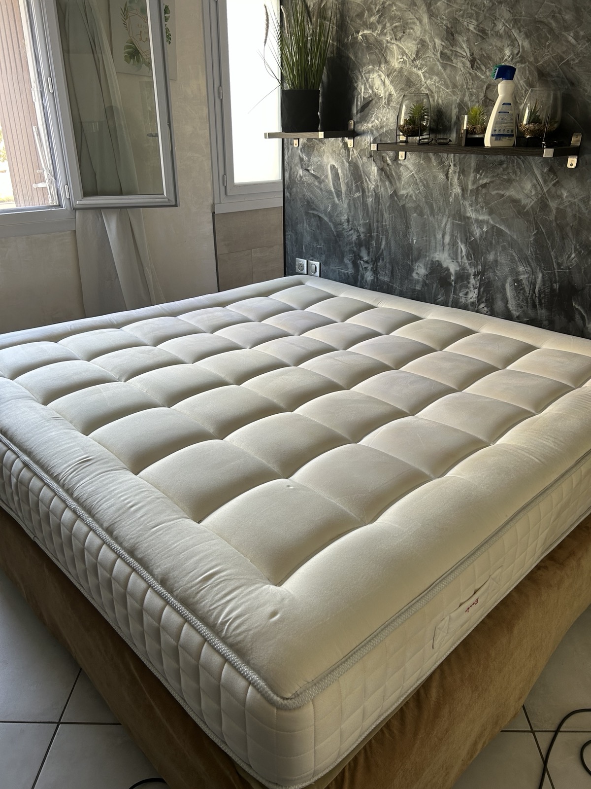 Matelas remis en état après nettoyage MYNCLEAN